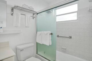 Waves Beach Town Cozy Studio Apartment - Pompano Beach - 1