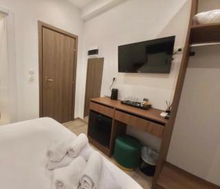 Real City Suites Syntagma - Atene - 4