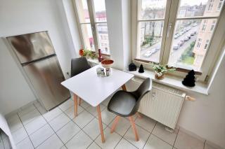 StadtfeldNest - Boxspringbett - Waschmaschine - 55 Zoll Smart-TV - Netflix inklusive - Arbeitsplatz - Magdeburgo - 1