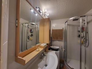 Appartement Chaleureux avec Balcon, Parking et Casier à Skis à Montgenèvre - FR-1-266-220 - 7