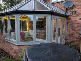 Rosebud Cottage in Shropshire with private drive & garden - 4