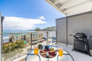 The Shoal, 508, Bullecourt St - stunning views, air con, lift and Wi-Fi - Shoal Bay - 9