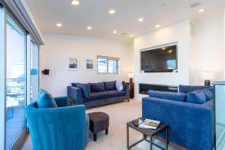 Ocean view, two-level condo with stunning view, decks, fast WiFi & fireplace - San Diego - 2