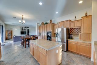 Pool, Fire Pit and Grill Chandler Oasis! - Chandler - 2
