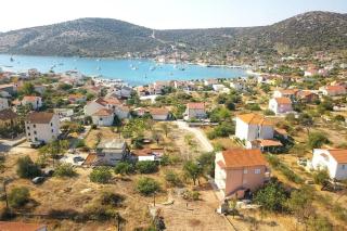 Family friendly apartments with a swimming pool Vinisce, Trogir - 12676 - Vinišće - 8