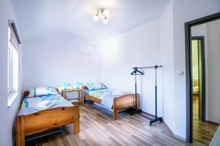 Apartments with parking spaces Bilice, Krka - 13545 - Šibenik - 3