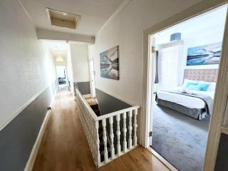 Newly Refurbished 2 Bedroom Flat - Long stays AVL - Norbury - 8