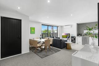 CBD Contemporary Comfort Townhouse 2 Bed 2Bath - Christchurch - 6