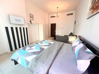 Huge Room in Al Barsha 1 Near Mashreq Metro - Dubai - 8