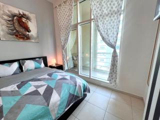 Huge Room in Al Barsha 1 Near Mashreq Metro - Dubai - 6