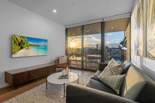 The Riverview - Brand New Modern 2BR with King Bed, Parking & Pool - Gold Coast - 7