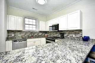 Stylish 2BR Condo close to all! - Myrtle Beach - 8