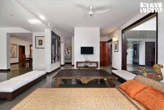 StayVista at Skyville B with Kitchen access, WiFi, AC - Kochi - 3
