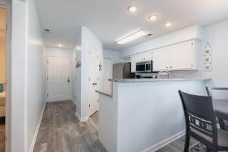 River Oaks 2 BR, sleeps 5 ppl - 5