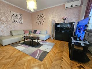 Slavija Apartment - Belgrade - 9