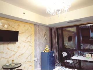 Large Comfortable Bedroom in Alam Sutera Tangerang - Kampungklapa - 3
