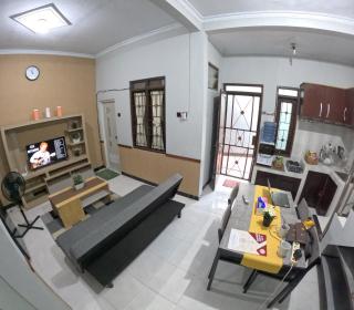 Griya Rajawali Homestay Jogja - Kejayan - 3