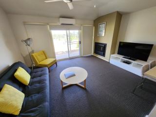 H Boutique Hotel - Pokolbin - 4