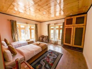 Basgo Eco Homestay - Leh - 5
