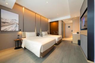 Atour Hotel Guilin Two Rivers and Four Lakes Elephant Trunk Hill - Guilin - 2
