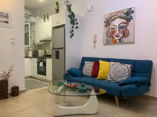 Modern Charm: Stylish Apartment in Central Athens - Athens - 2