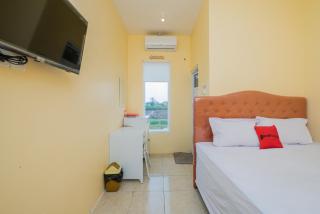 RedDoorz Syariah near RSUD Dr Iskak Tulungagung - Kedungwaru - 2