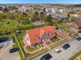 Landhaus Normannenweg App 1 - Wenningstedt - 0