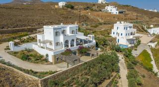 La Chapelle Est - Agios Romanos - 9