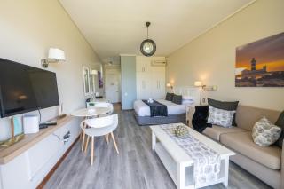 Unit 261 Brookes Hill Suites - Summerstrand - 5