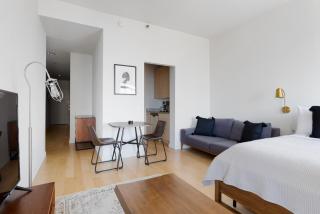 Financial District studio w gym doorman NYC-1289 - 8