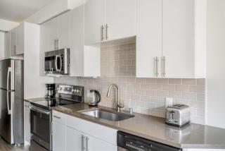 Bellevue jr 1br w lounge gym nr coffee shops SEA-612 - 5