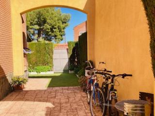 Casa Familiar con Piscina en Zona Tranquila de Miami Playa - ES-9-153 - 1