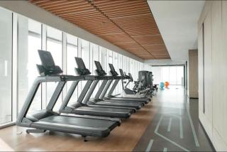 Large Comfortable Bedroom in Alam Sutera Tangerang - Kampungklapa - 7