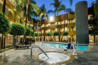 Travelodge by Wyndham Commerce Los Angeles Area - Commerce - 5