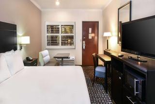 Travelodge by Wyndham Commerce Los Angeles Area - Commerce - 4