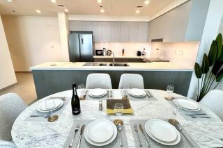 Naseem - Downtown Gem 4BR Apt Burj View Bliss - Dubai - 2