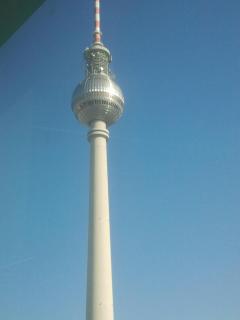 Mitte von Mitte - Blick auf den Turm - Berlino - 5