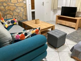 Magnificent Eco Villa Valencano - Bale - 5