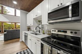 Modern Chalet with Mountain Views in Gatlinburg TN - Gatlinburg - 7