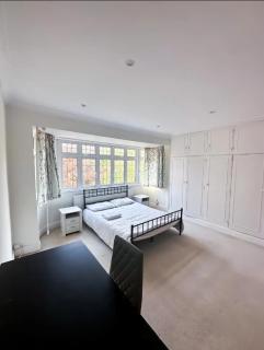 Homestay - En-suites - New Malden - 4