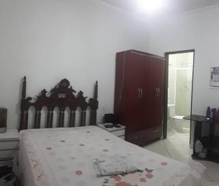 Casa confortável com 4 suítes para até 20 pessoas. - Itanhaém - 2