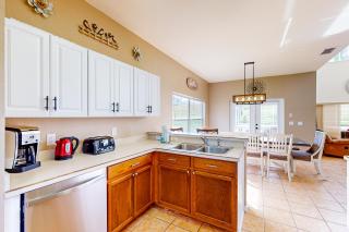 Windsor Place Escape - Davenport - 1