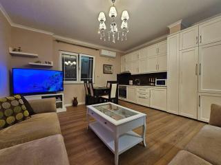 Central Apartment with balcony 2 - 4