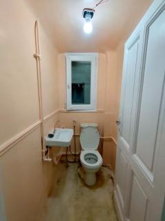 AL- Mazareta I Bedroom with Shared bathroom I For Men only I غرفة خاصة بحمام مشترك للرجال فقط I 仅限男士 女士不允许 - 2