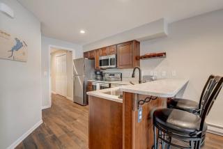 Dells Lakefront Escape - Couples or Families - 6