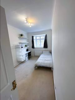 Homestay - En-suites - New Malden - 3