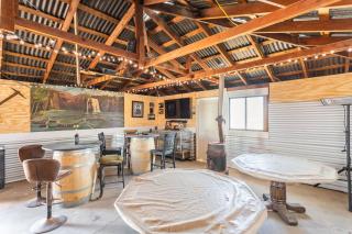 Silver Spur Homestead Luxury Glamping -The Tombstone - 2
