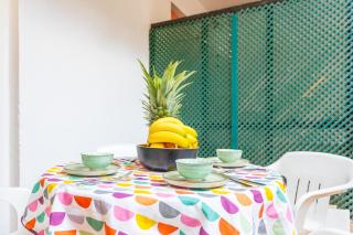 Stay in Heart of Marbella Town on the Coast - Marbella - 7