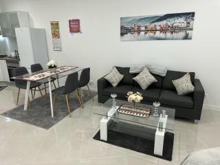 Funchal-Studio-Sleeps4-FreeParking - Funchal - 2