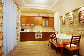 Petra Doroshenka19 street - 2